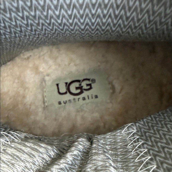 UGG All Leather Shearling Waterproof Women's Boots Chestnut 8.5 - Picture 9 of 16